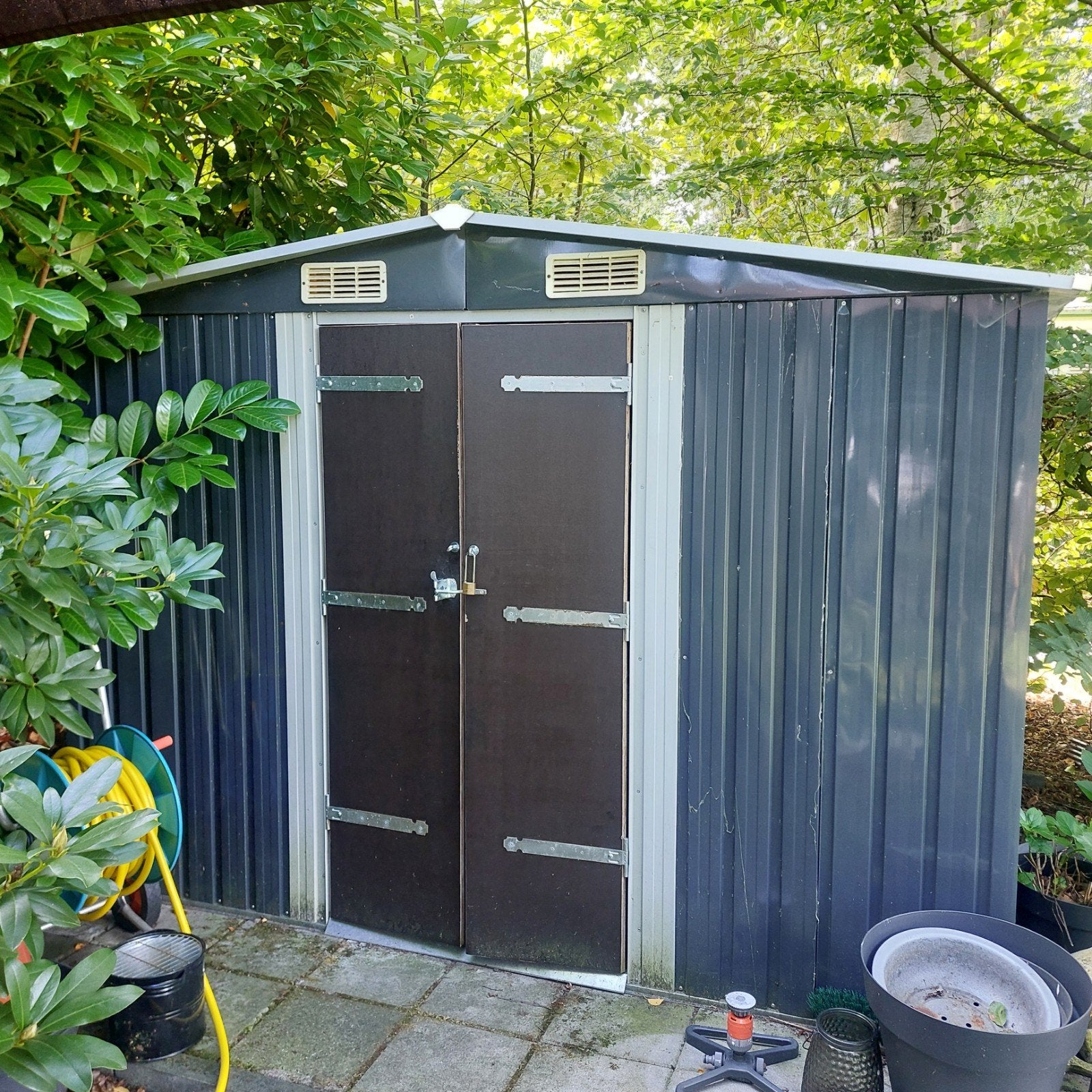 Metalen Tuinberging - Ruime en Stevige Opslag, Tuin en Terras, Ophalen, Gebruikt, Metaal, Overige typen
