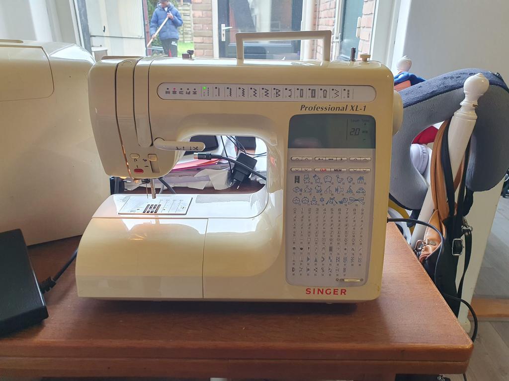 Singer Professional XL-1 Naaimachine - Zo goed als nieuw, Ophalen