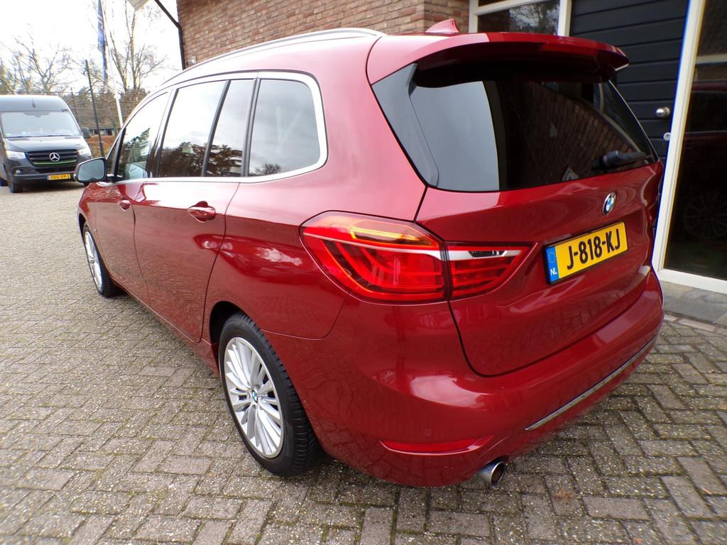 BMW 2-serie Gran Tourer 218d Automaat / Leder / Navi / Panor, Auto's, 136 pk, 4 cilinders, 2-Serie Gran Tourer, 23 km/l