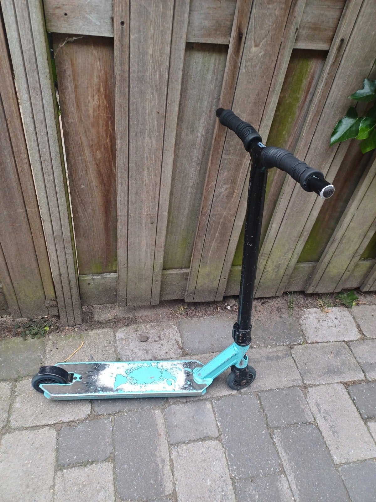 Licht blauwe stunt step, Fietsen en Brommers, Steps, Ophalen of Verzenden, Gebruikt, Gewone step, Oxelo