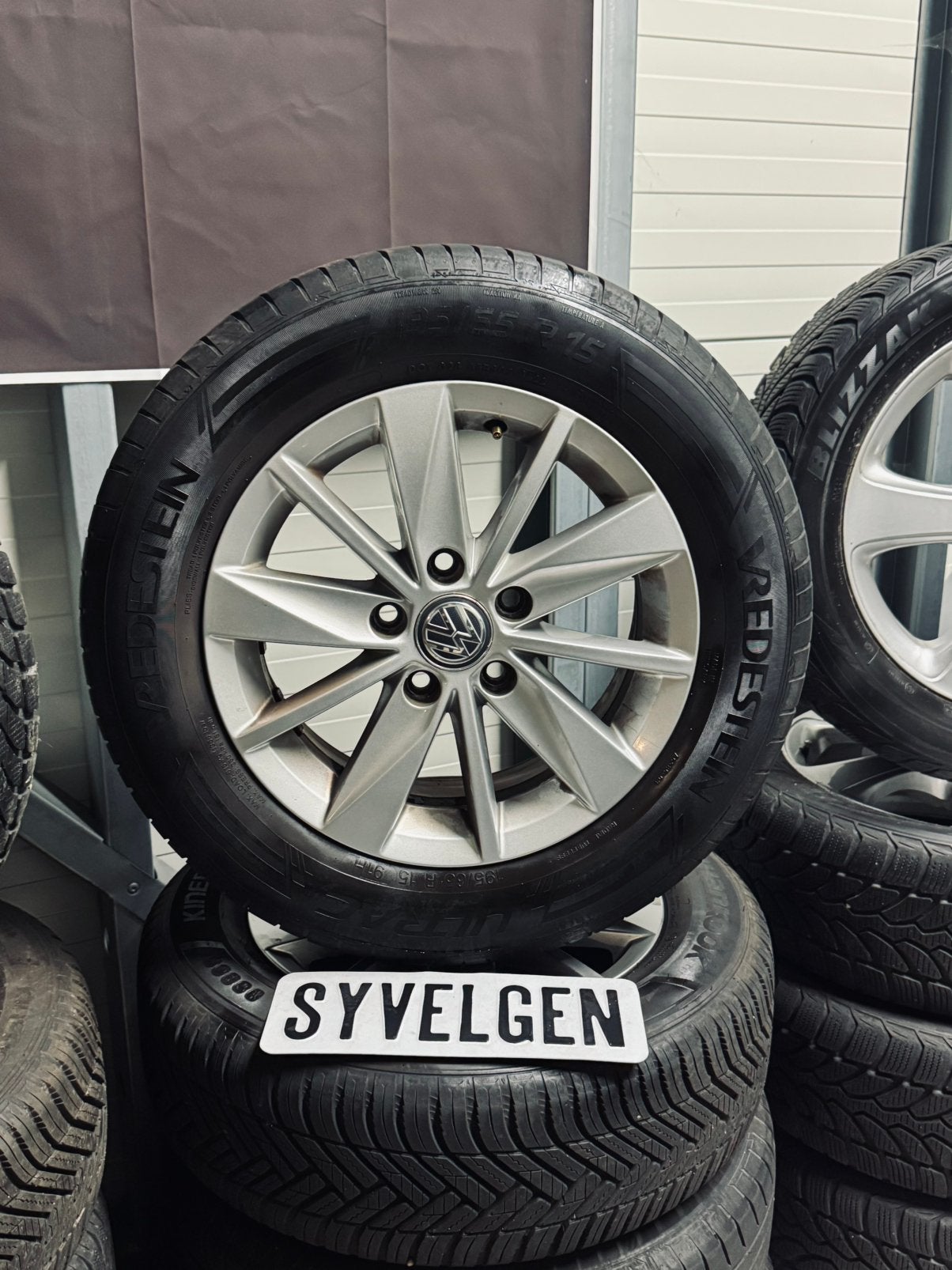 15" 5x112 Orig. VW Golf Caddy Velgen met All Season Banden., Ophalen, Gebruikt, 15 inch, Banden en Velgen