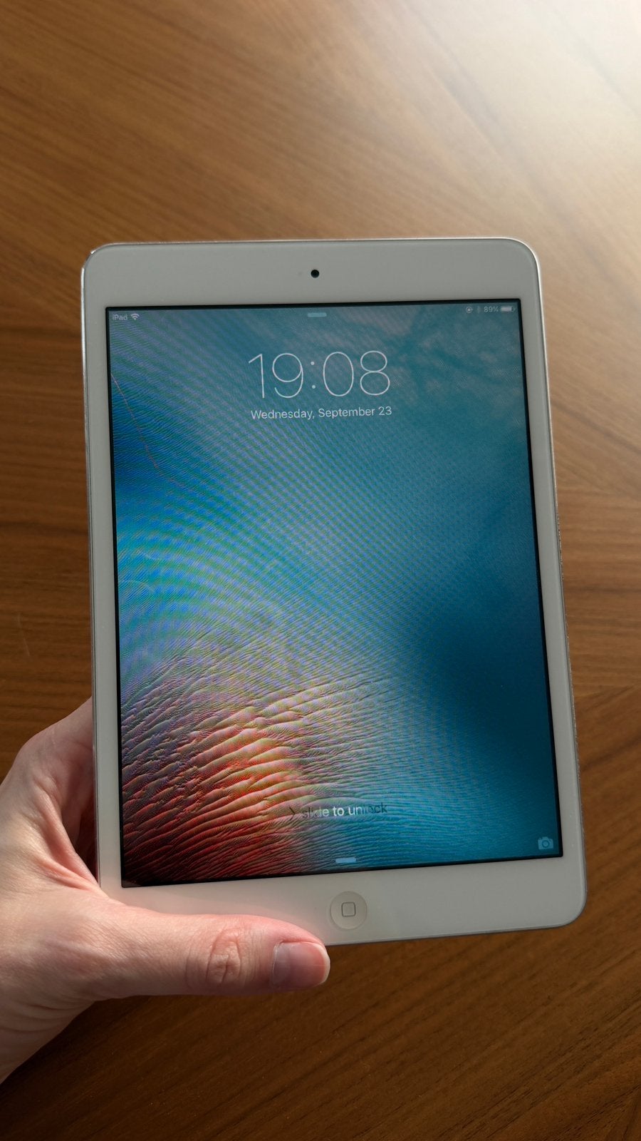 Apple iPad mini 1st Gen 16GB Wi-Fi | Silver / White