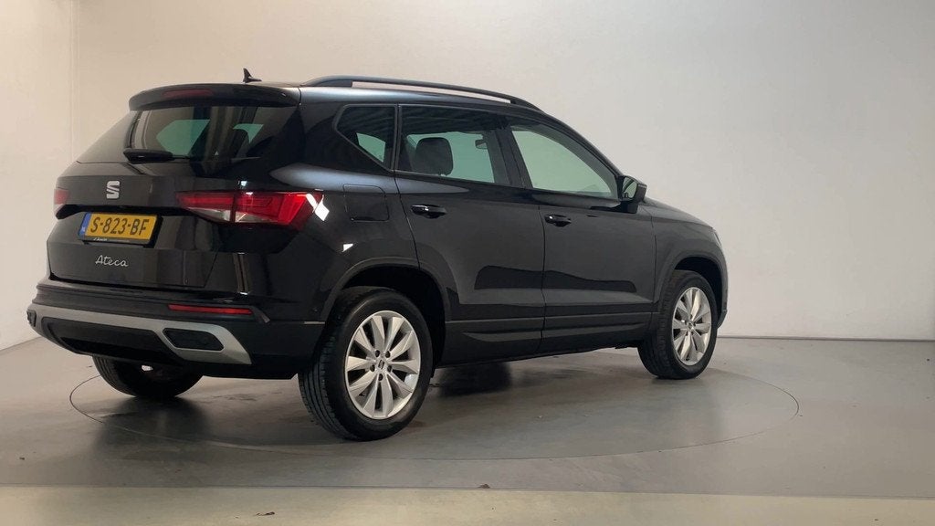 Seat Ateca 1.5 TSI 150pk DSG Style Business Intense LED Came, Auto's, Seat, Stof, 4 cilinders, Ateca, Zwart