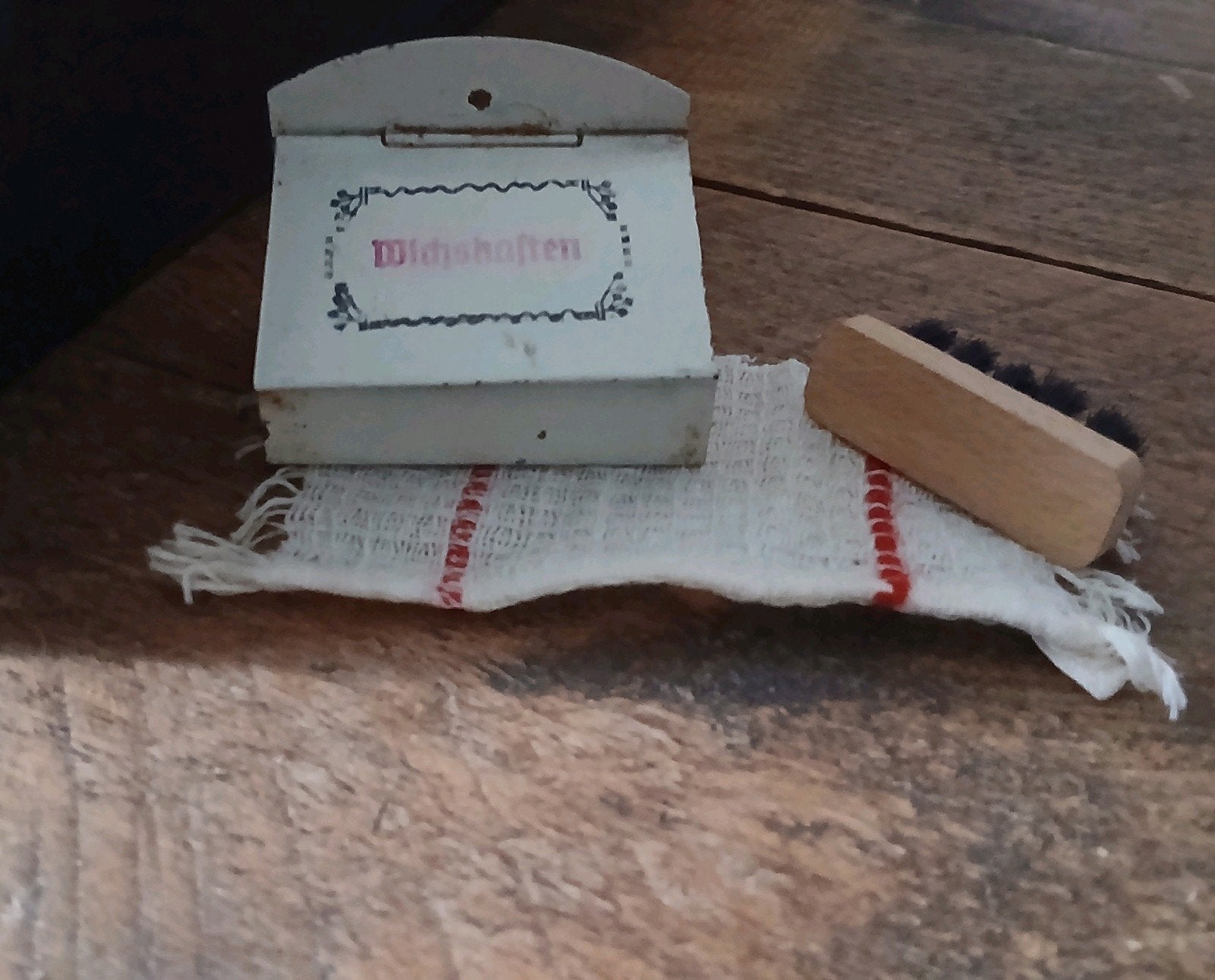 Antiek Blikken Poppenhuis Poetsdoosje - Miniatuur Schoonmaak, Ophalen of Verzenden