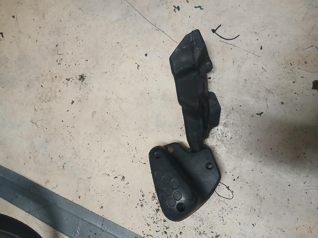Luchtfilter huis peugeot 2t verticaal, Ophalen of Verzenden, Gebruikt, Kap
