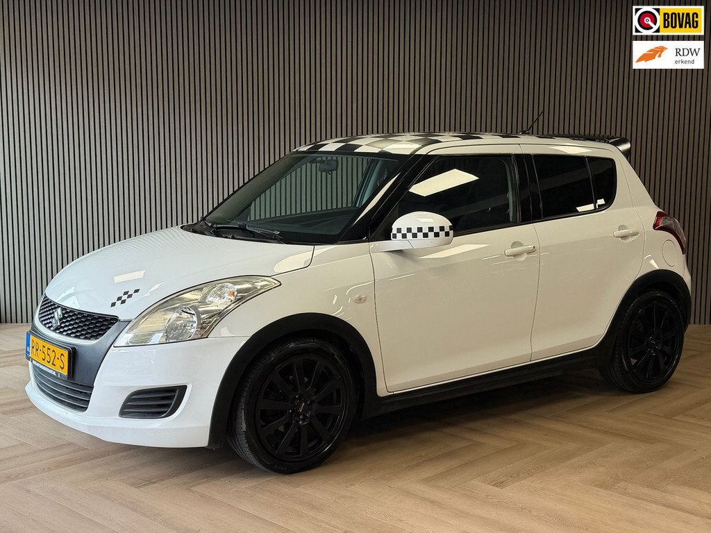 Suzuki Swift 1.2 Exclusive AUTOMAAT AIRCO CAMERA MEDIASCHERM, Auto's, Suzuki, Stof, 4 cilinders, Met garantie (alle), Elektrische ramen