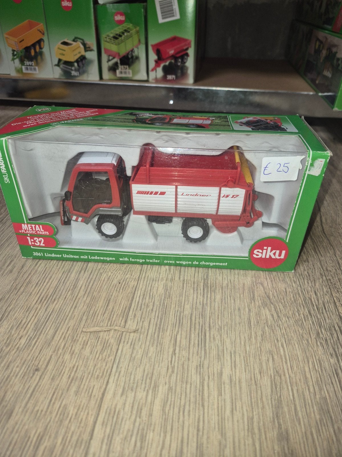 Siku 3061 Lindner Unitrac met Ladewagen - Nieuw in doos, Info@siku.de, Siku GmbH, Frankfurter Str. 72, 58511 Lüdenscheid, Duitsland