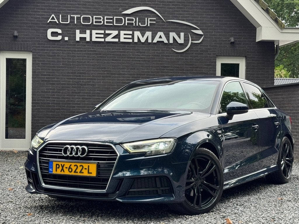 Audi A3 Limousine 1.5 TFSI CoD Sport S LINE Edition Led Auto, Auto's, Audi, 4 cilinders, 150 pk, Blauw, Leder en Stof