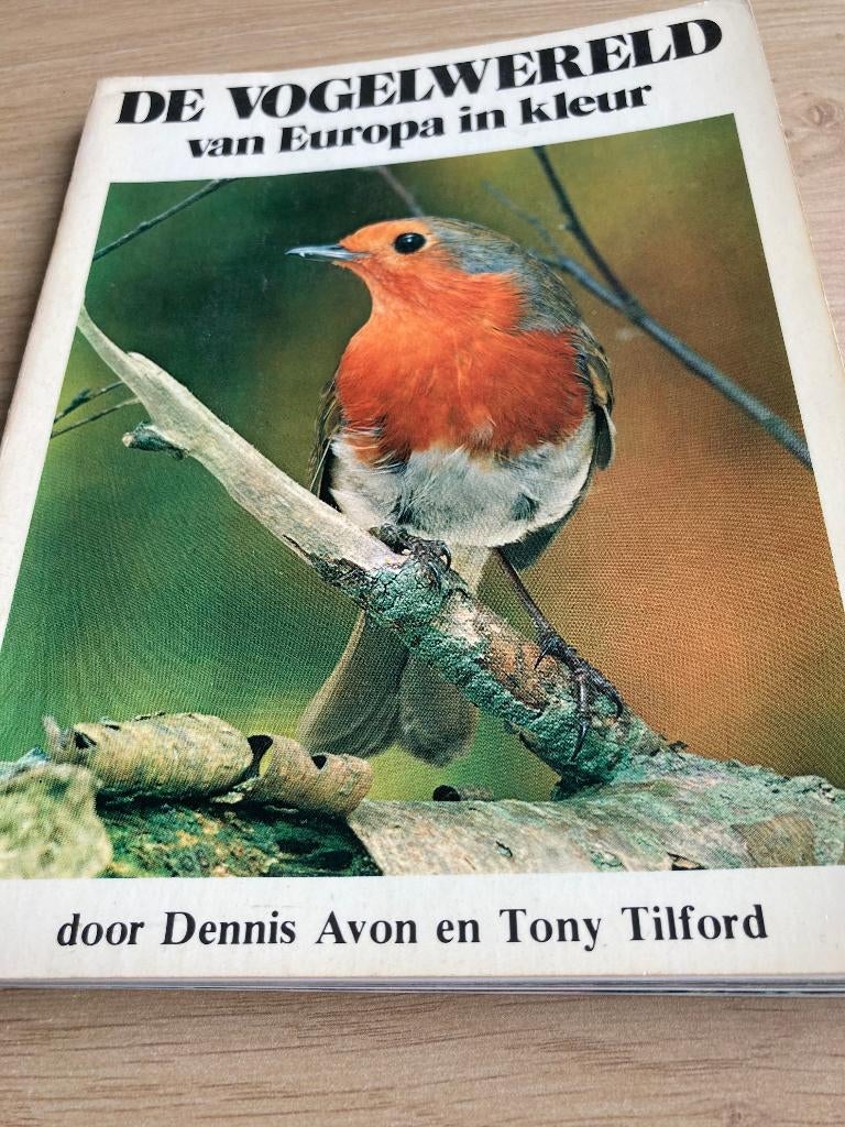 Boek Dennis Avon, Dieren en Toebehoren, Vogels | Parkieten en Papegaaien, Meerdere dieren, Parkiet