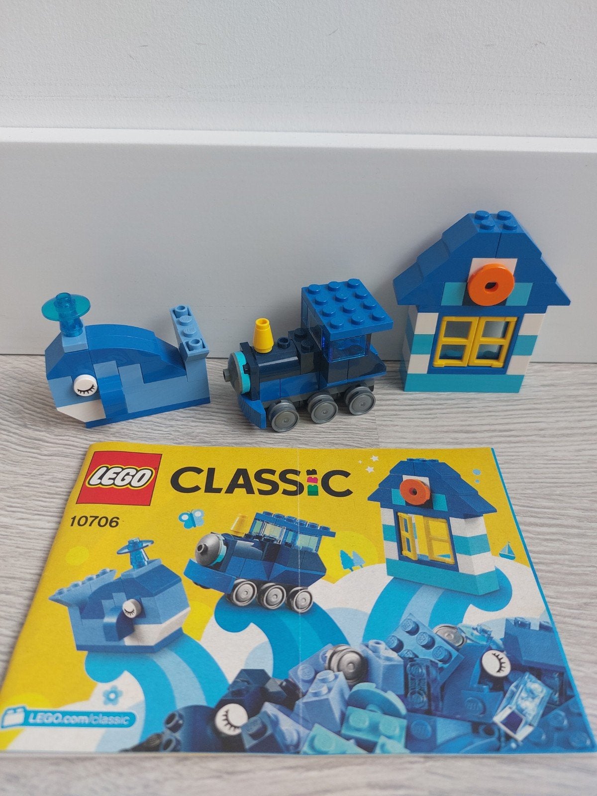 Lego Classic 10706 Blue Creativity Box!
Compleet en inclusie, Overige thema's, Lego, Ophalen of Verzenden, Zo goed als nieuw