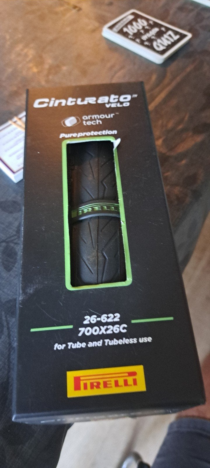 Nieuwe Pirelli Cinturato Velo fietsband 26-622 (700x26C), Ophalen