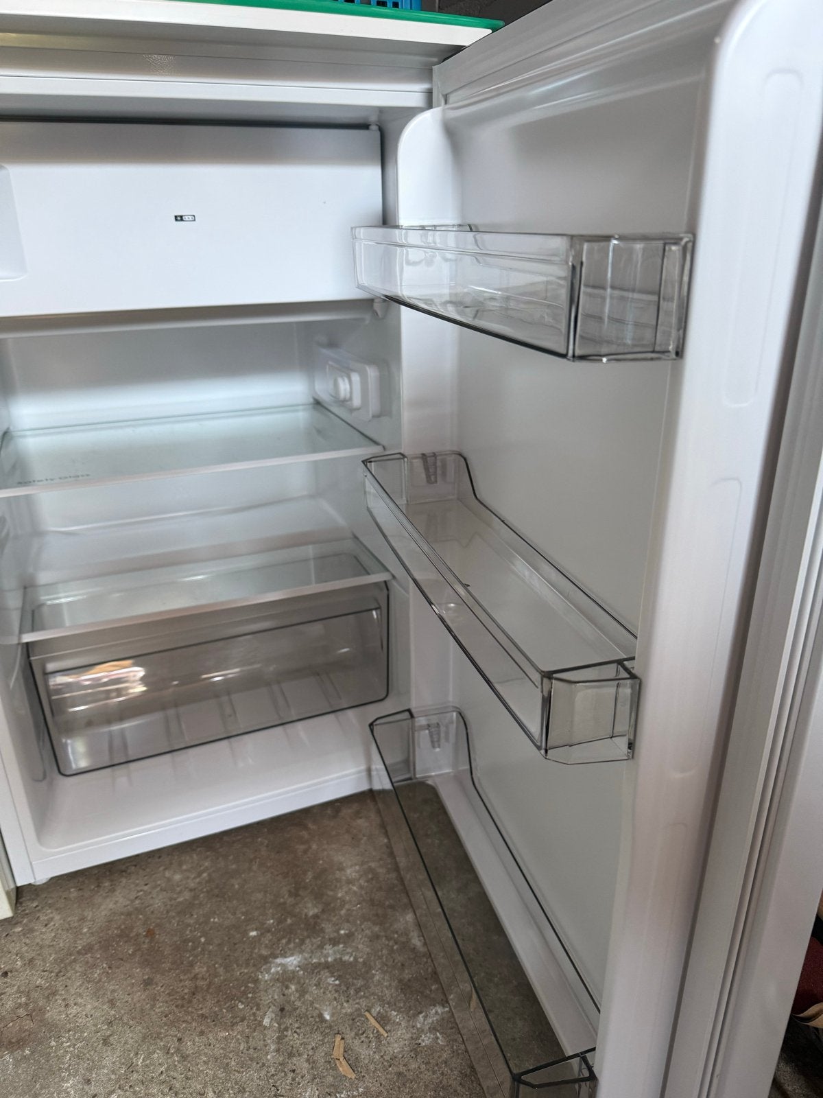 Nieuwe Exquisit Koelkast - Compact en Efficiënt, Ophalen, Zonder vriesvak, Nieuw, Minder dan 75 liter