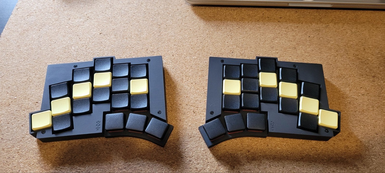 Totem Split Ortholineair Toetsenbord - 3 Cases, Miryoku, Ophalen of Verzenden