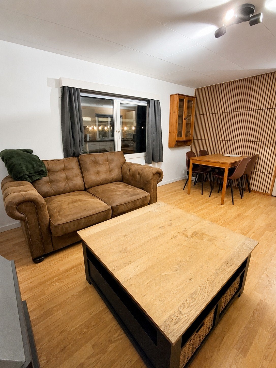Vanaf 4 Dec: Chalet omg Breda-Tilburg te huur voor 3 weken, Breda