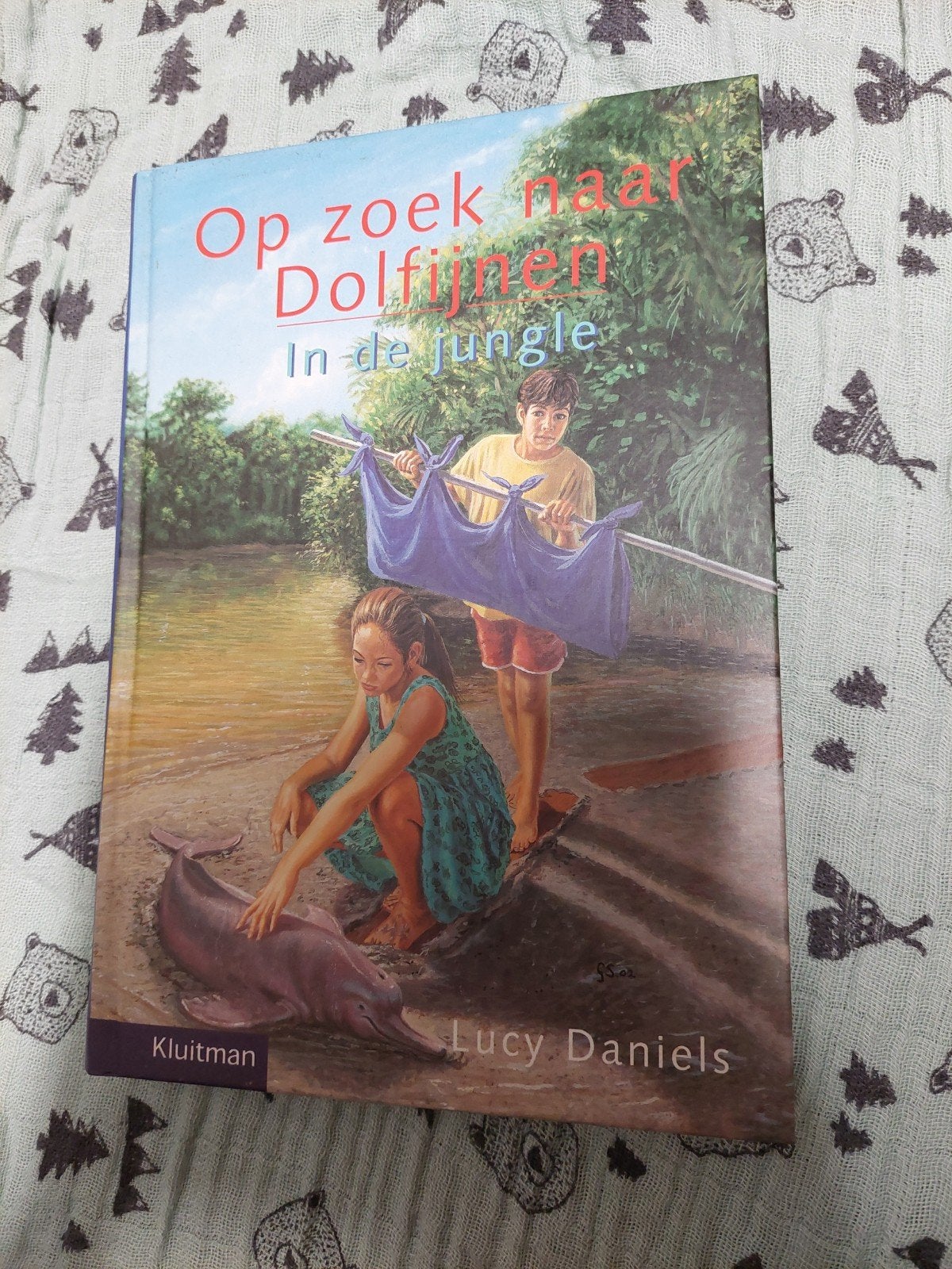 Op zoek naar Dolfijnen - In de jungle - Lucy Daniels, Boeken, Ophalen of Verzenden, Gelezen, Lucy Daniels