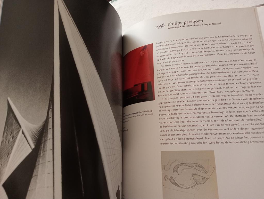 Le Corbusier - Architectuur boek, Boeken, Kunst en Cultuur | Architectuur, Gelezen, Architecten, Ophalen of Verzenden