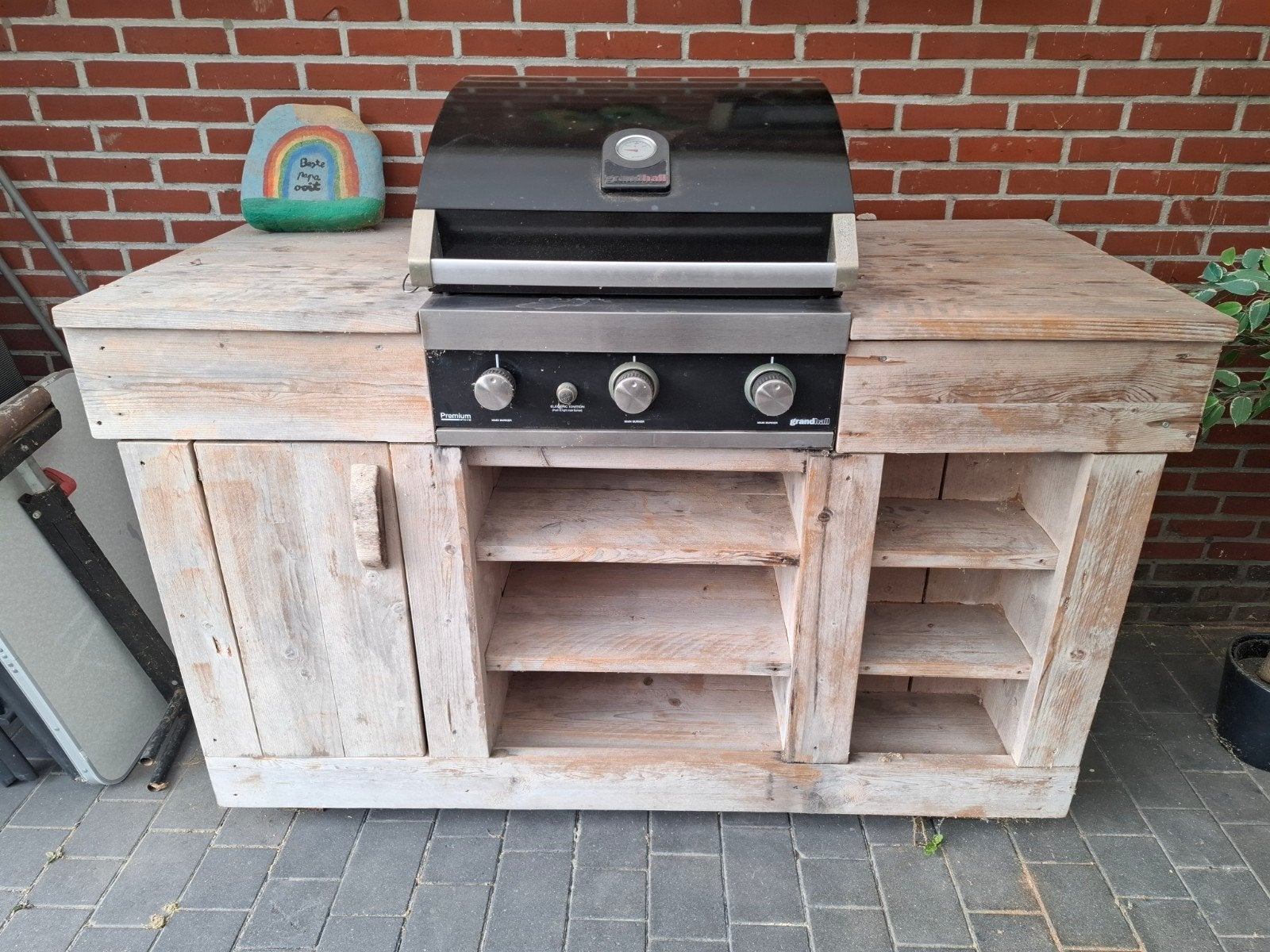 Steigerhouten buitenkeuken met Grandhall gasbarbecue, Ophalen, Zo goed als nieuw, Gas, Inbouw