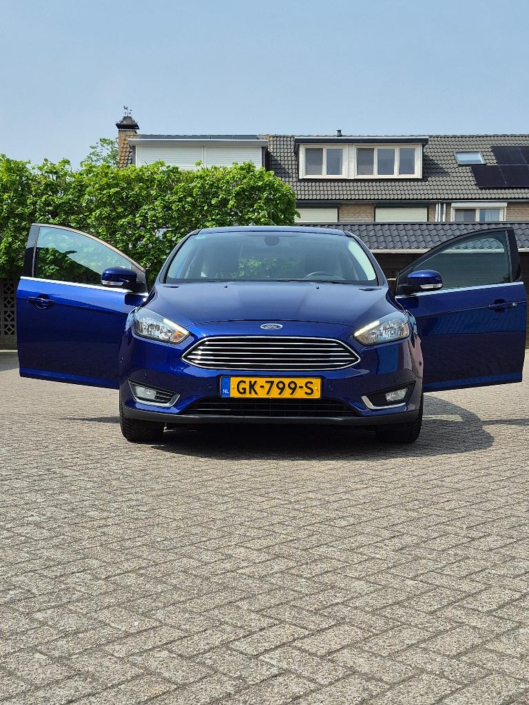 Ford Focus 1.0 Ecoboost 92KW 5D 2015 Blauw, Euro 6, Blauw, Origineel Nederlands, 1200 kg