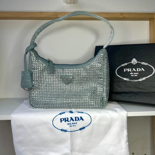 Prada satijnen mini-tas verfraaid met kristallen, Ophalen of Verzenden, Nieuw, Blauw, Overige merken