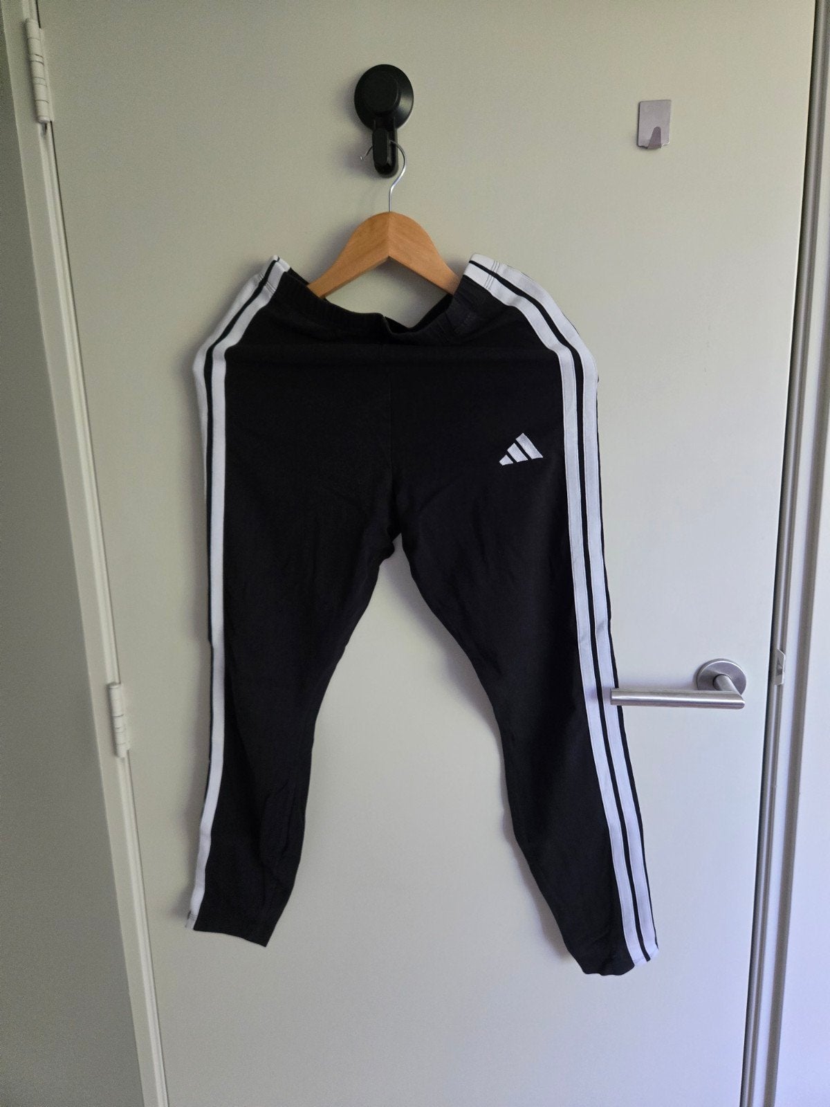 Adidas sportlegging met strepen, Maat 38/40 (M), Adidas, Zwart, Ophalen of Verzenden