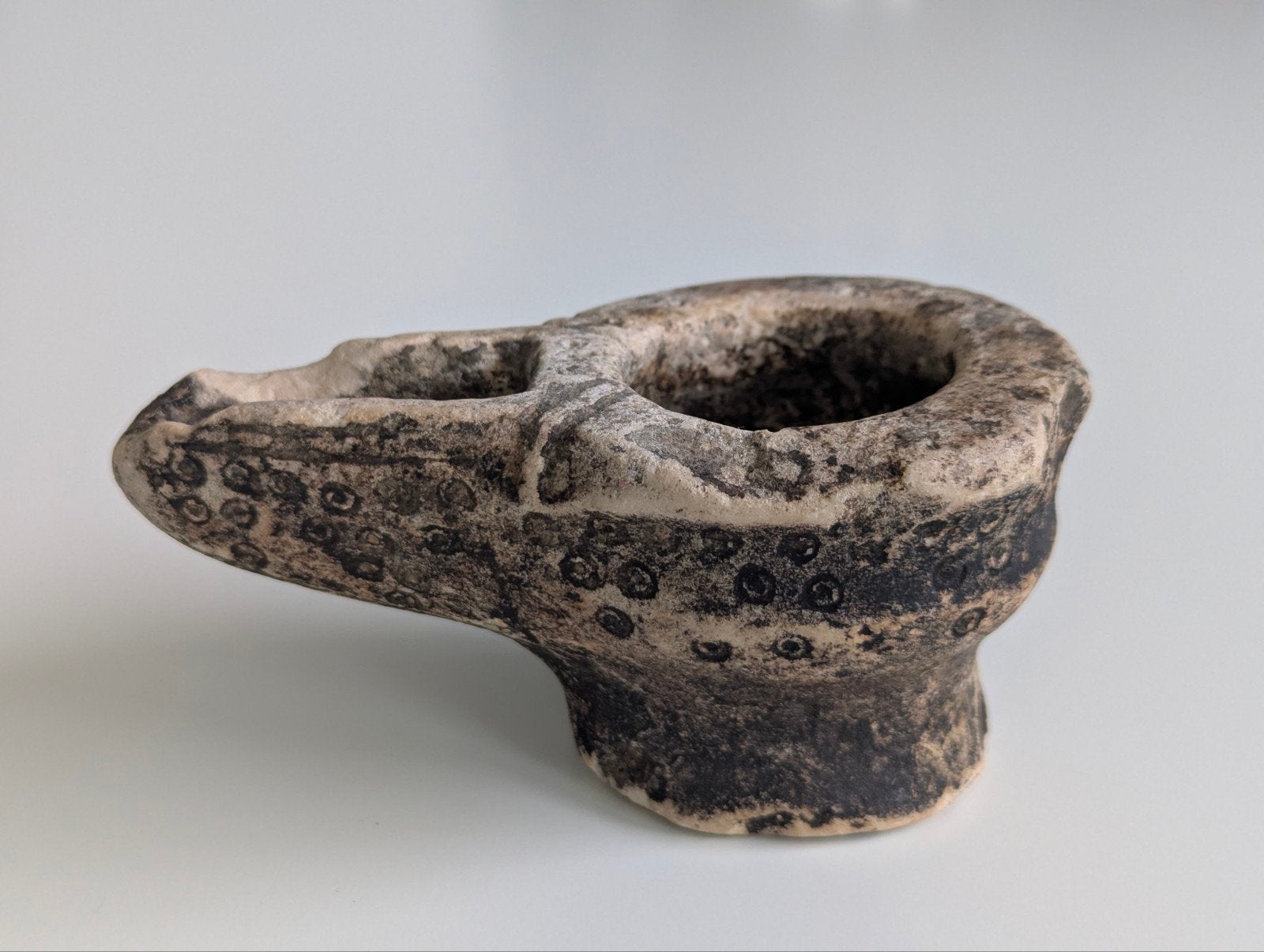 Oude gebeeldhouwde olielamp (Byzantijns?), Ophalen of Verzenden