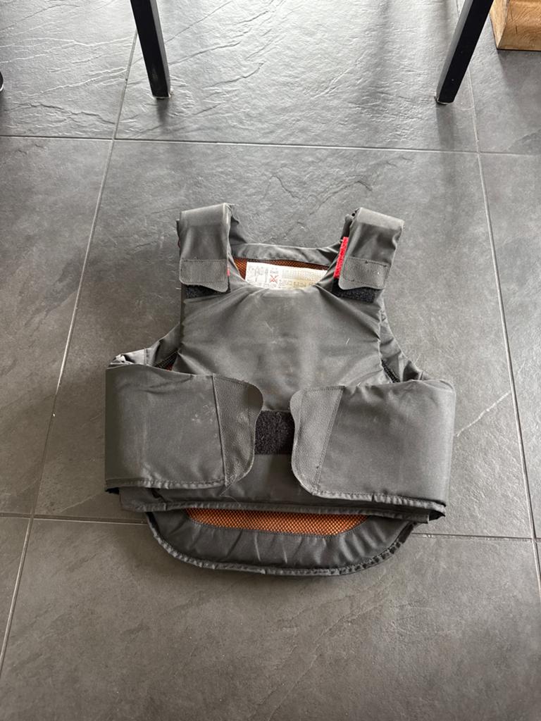Bodyprotector 12-13 jaar, Kinderen, Ophalen of Verzenden, Zo goed als nieuw, Recreatie