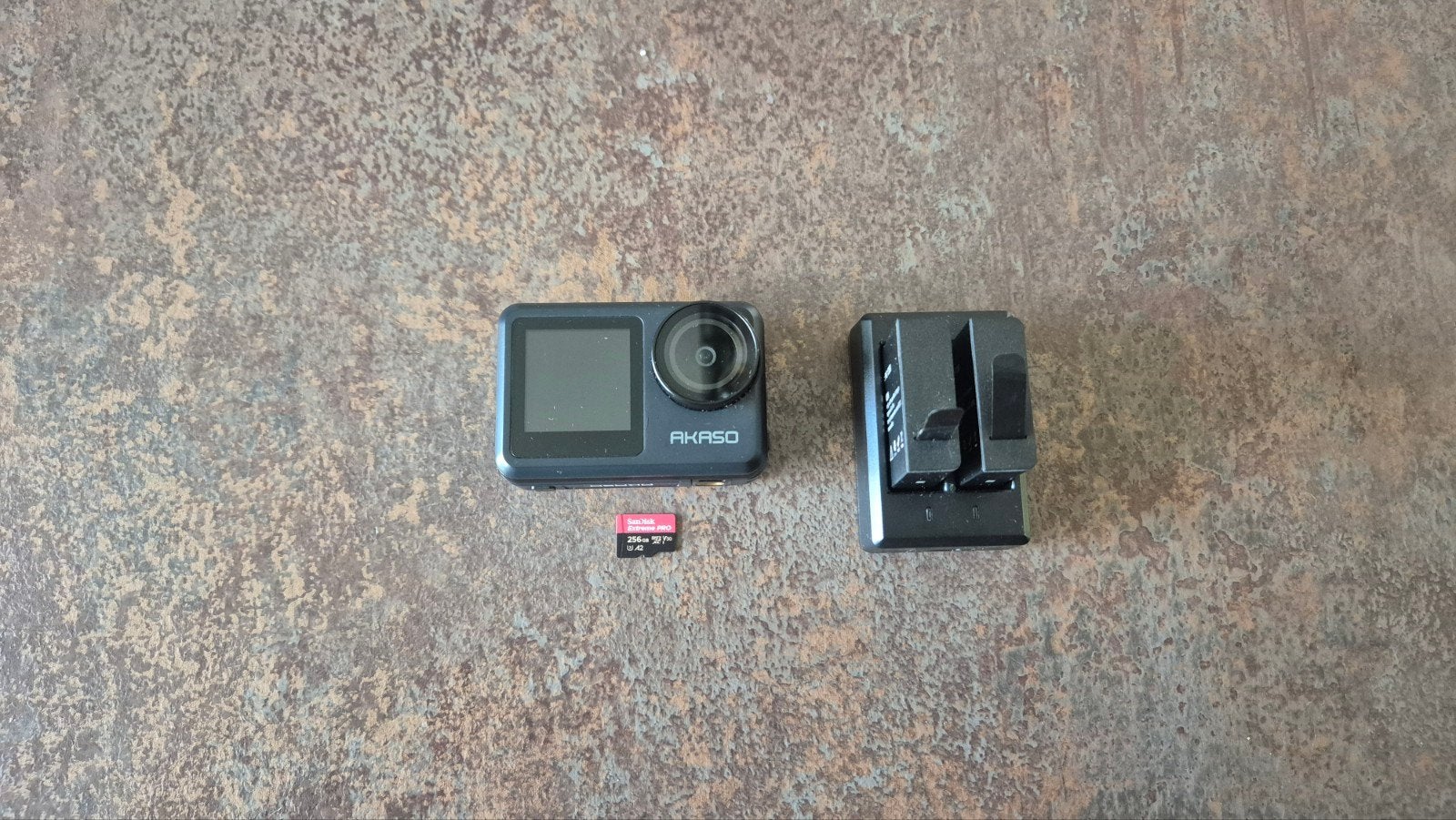 AKASO Brave 7 LE (4K) met accessoires, 256GB, en microfoon, Ophalen of Verzenden, Zo goed als nieuw, Overige merken