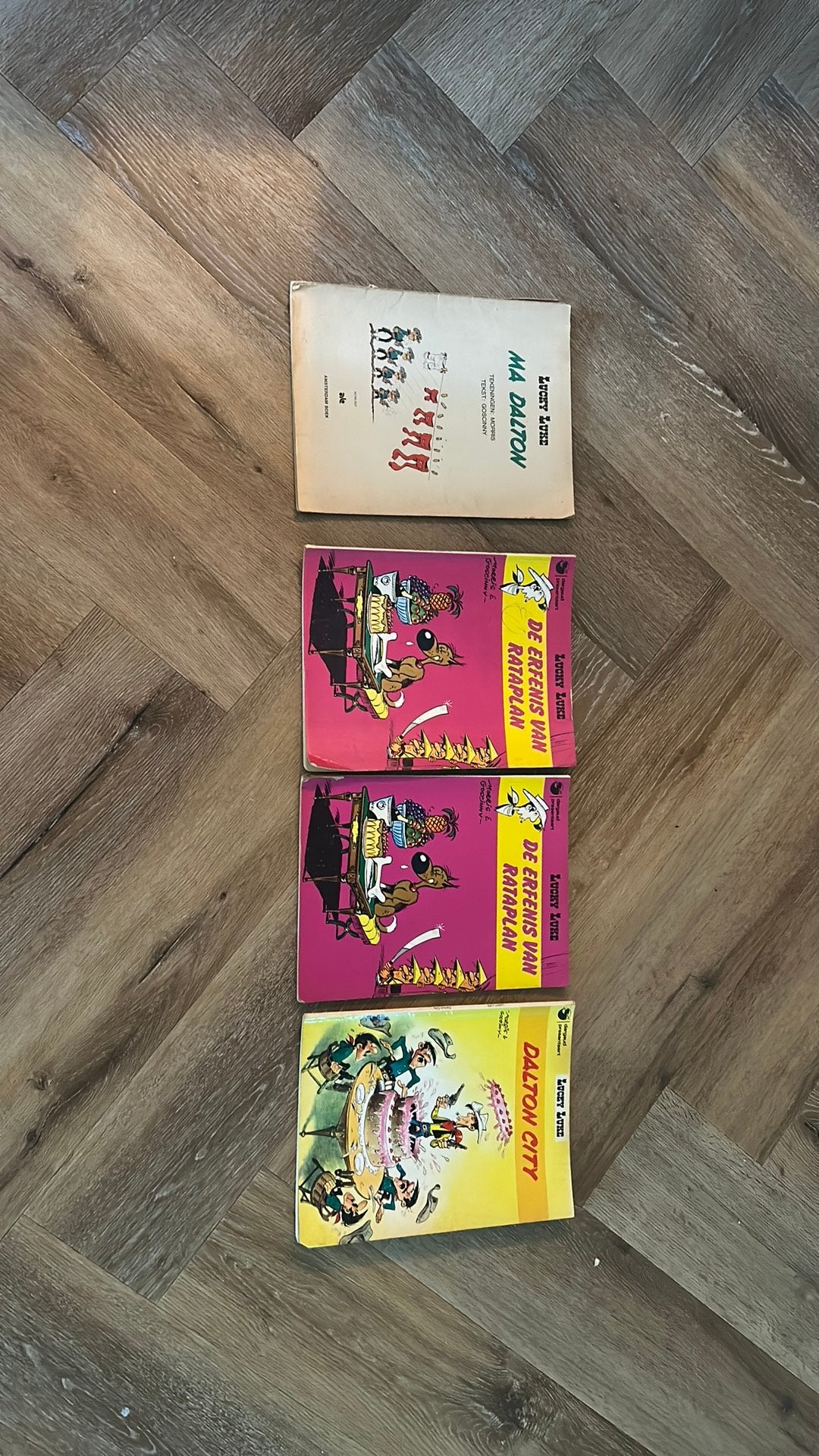 Oude stripboeken lucky luke, Meerdere comics, Ophalen of Verzenden, Zo goed als nieuw, Europa