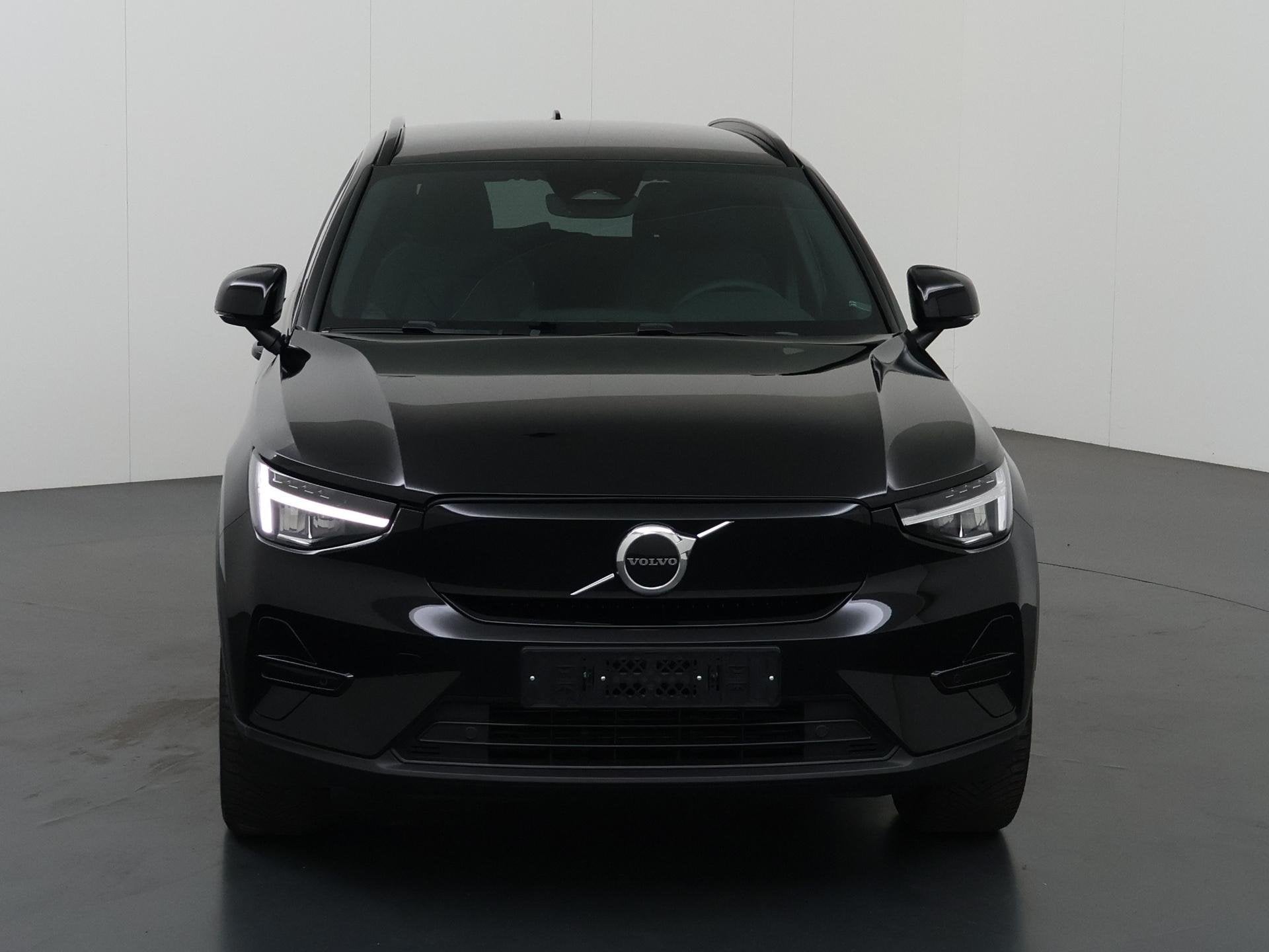 Volvo XC40 Recharge Twin Plus 78 kWh | Navigatie | Stoel/Stu, Automaat, 34 min, Stof, Zwart