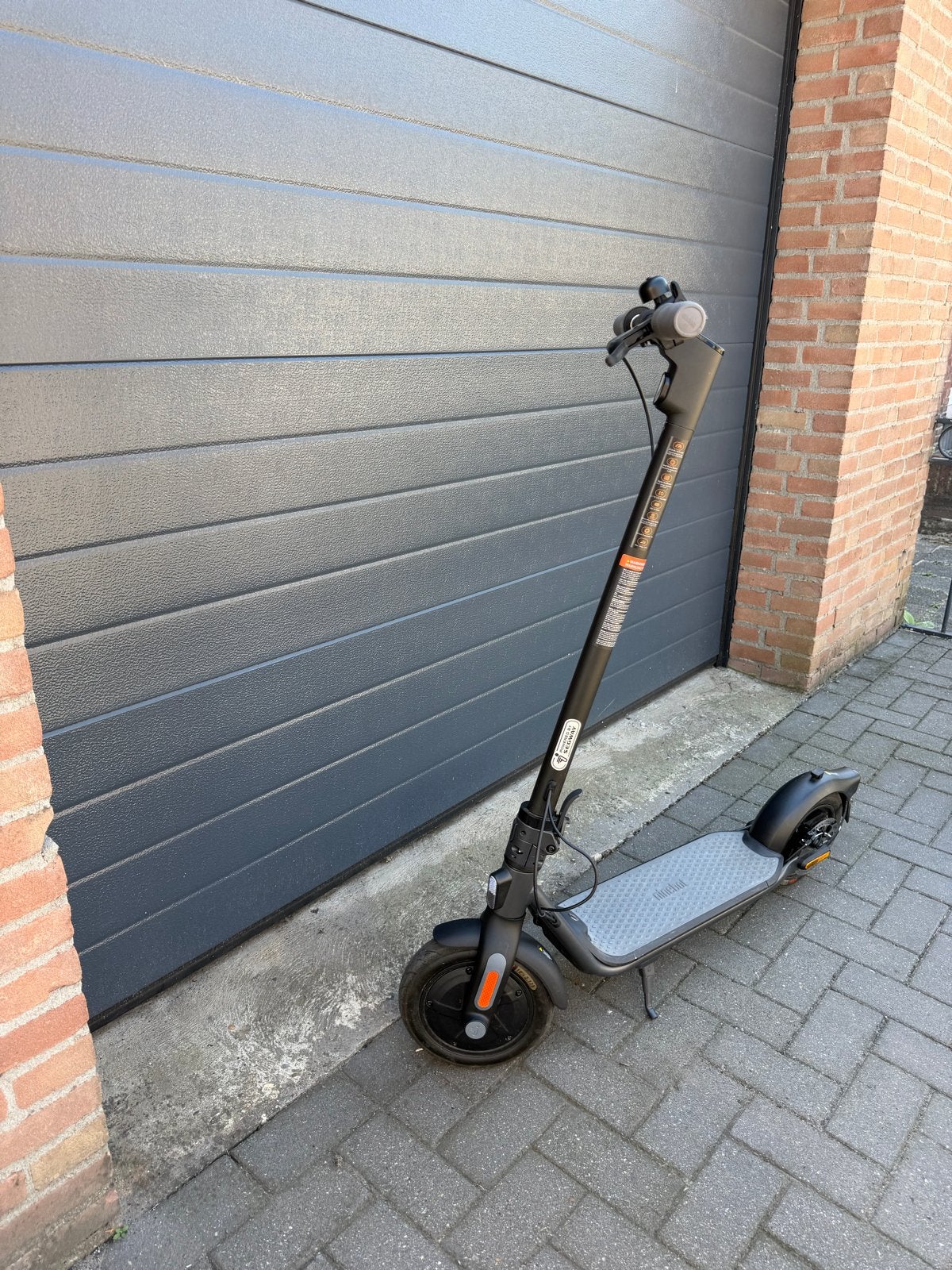 Ninebot by Segway elektrische step (E-scooter)IPX5, Fietsen en Brommers, Steps, Ophalen, Zo goed als nieuw, Elektrische step (E-scooter)