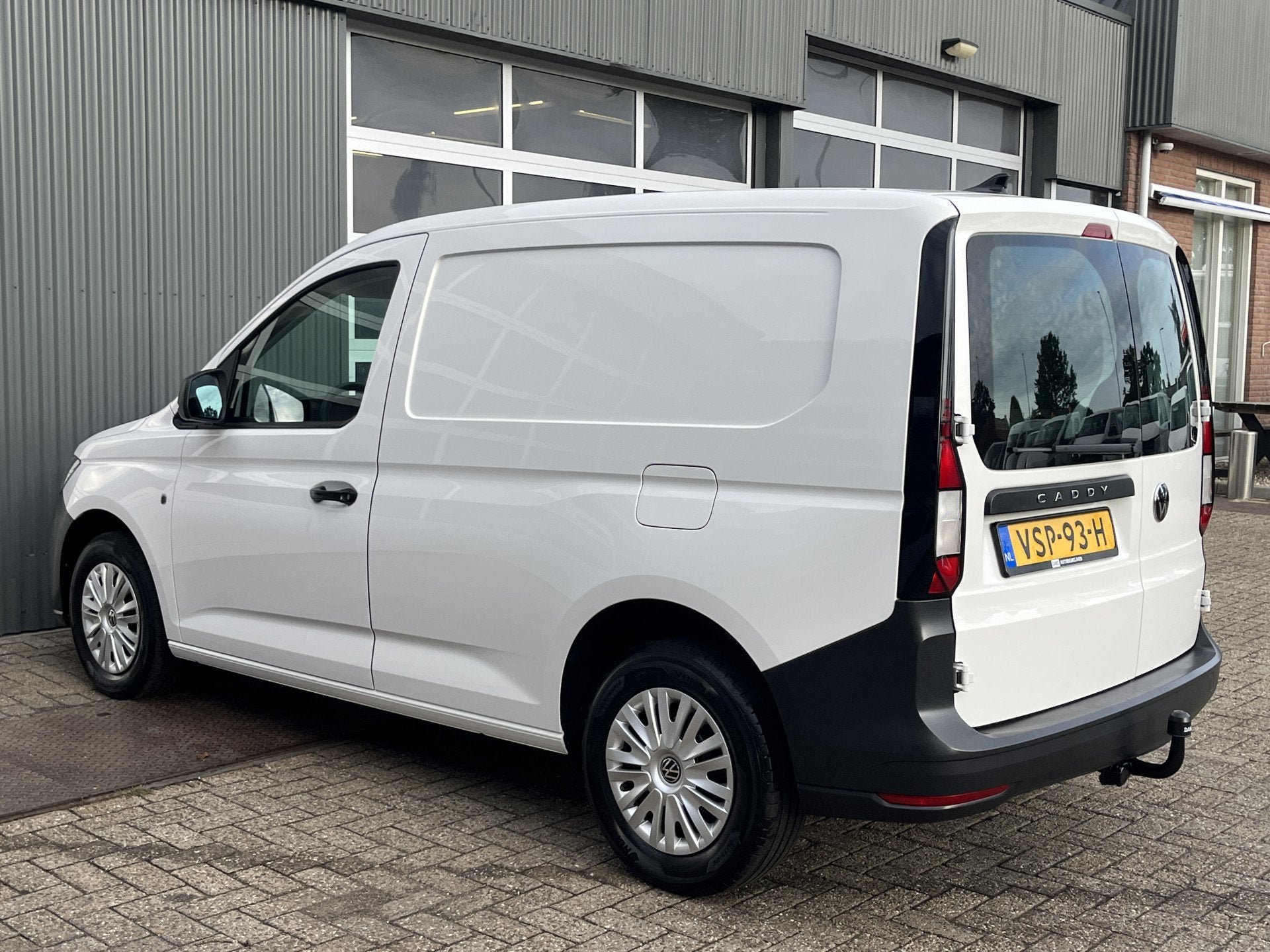 Volkswagen Caddy Cargo 2.0 TDI Airco Trekhaak 1400kg trekgew, Voorwielaandrijving, Stof, Gebruikt, 4 cilinders