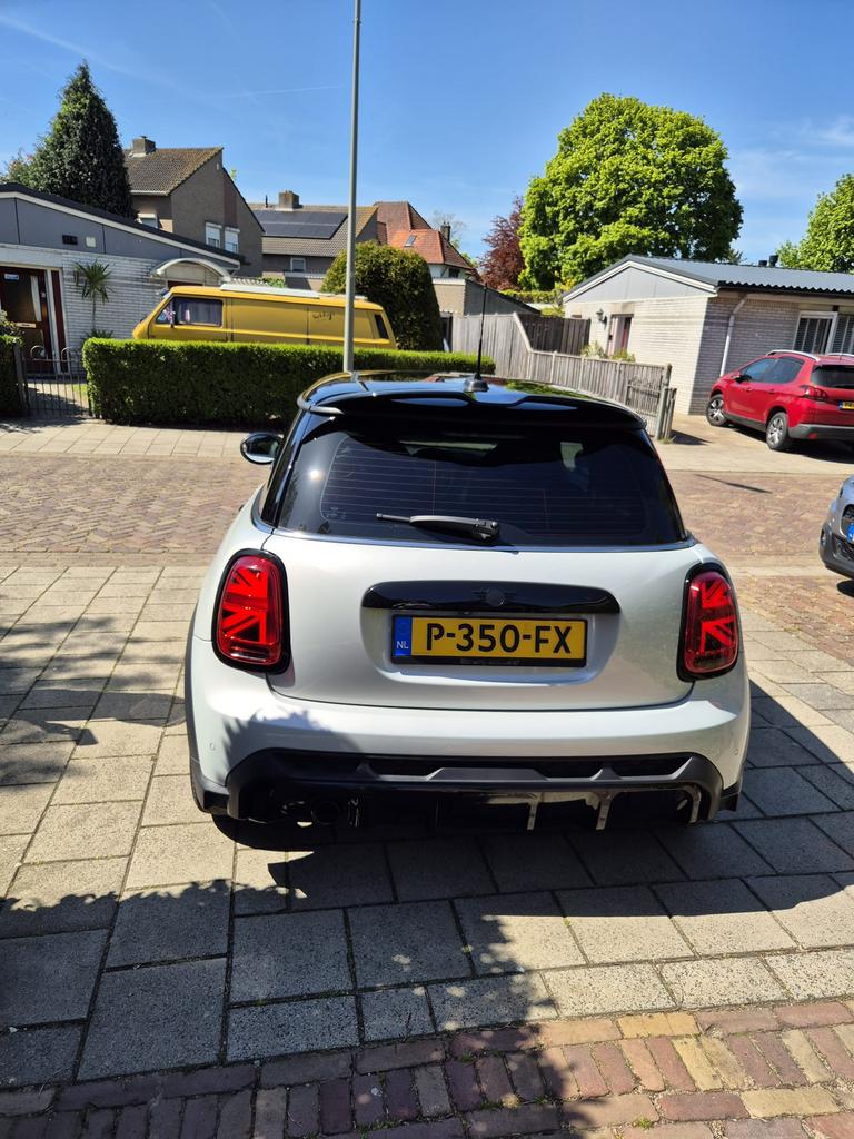 Foto 4 van Mini 3-deurs (f56) 1.5 136pk 2022 Wit