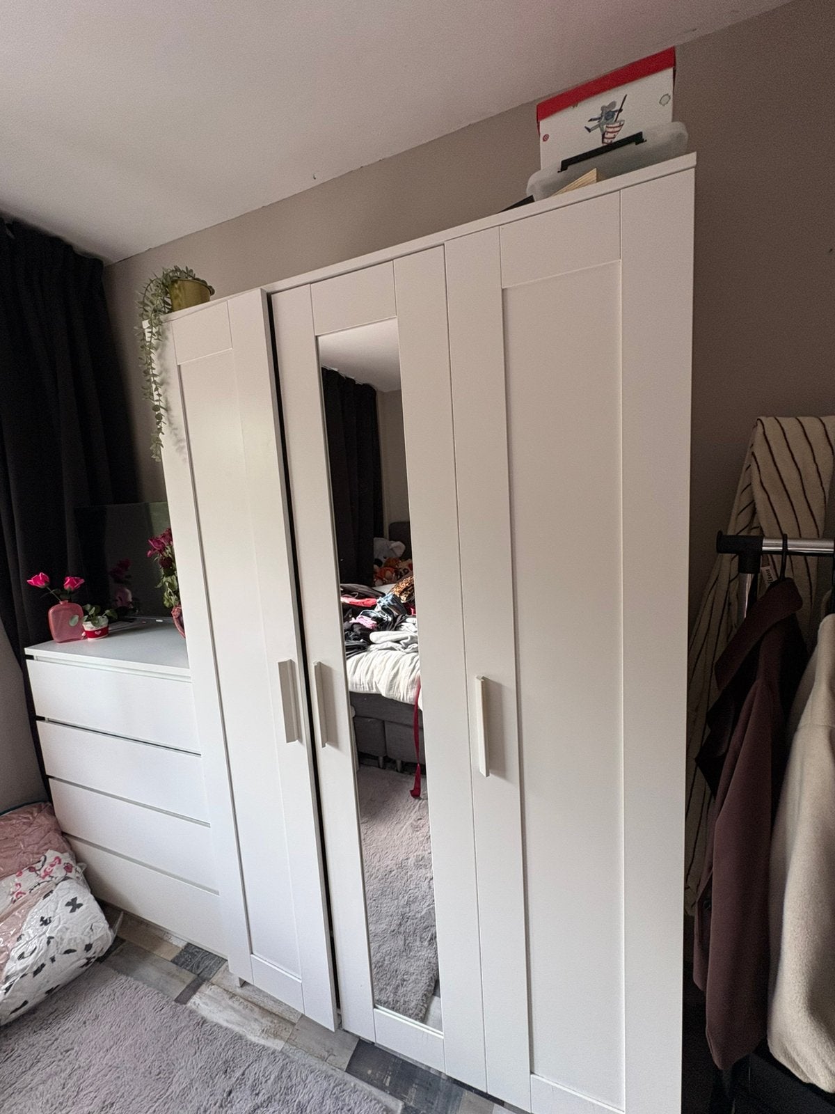 Ikea kast, Huis en Inrichting, Kasten | Kledingkasten, Ophalen, Met deur(en), 200 cm of meer, Zo goed als nieuw