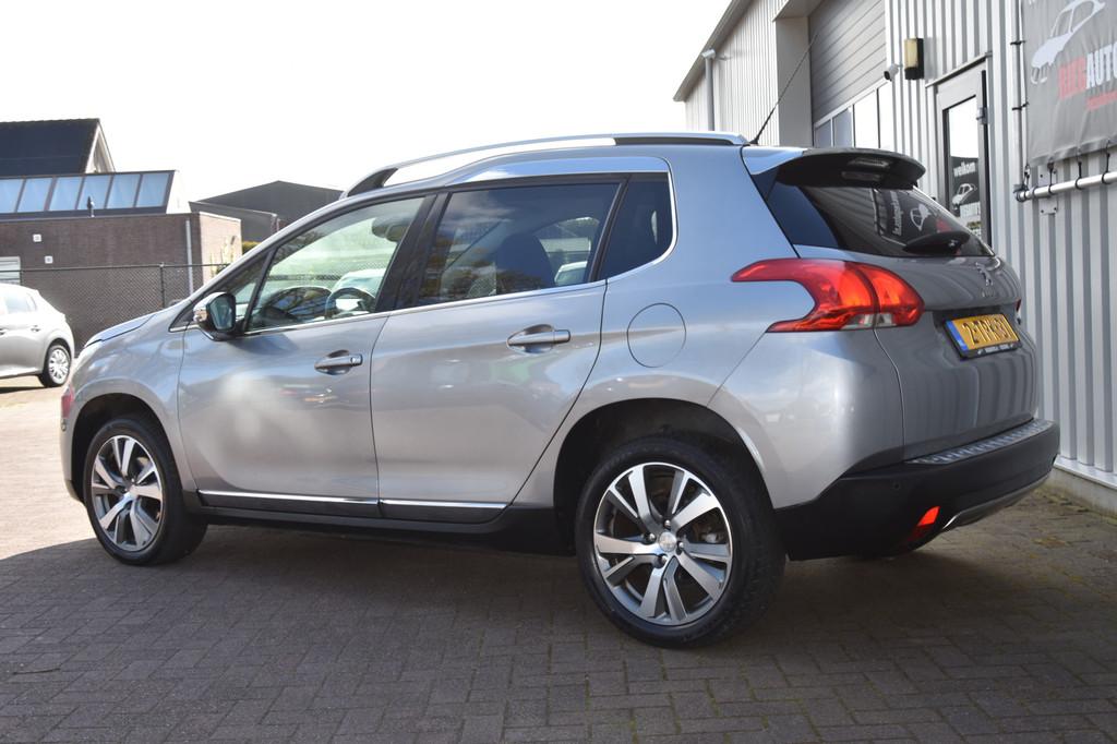 Peugeot 2008 1.6 VTi Féline ORG NL! Panorama dak., Voorwielaandrijving, Euro 5, Gebruikt, 4 cilinders