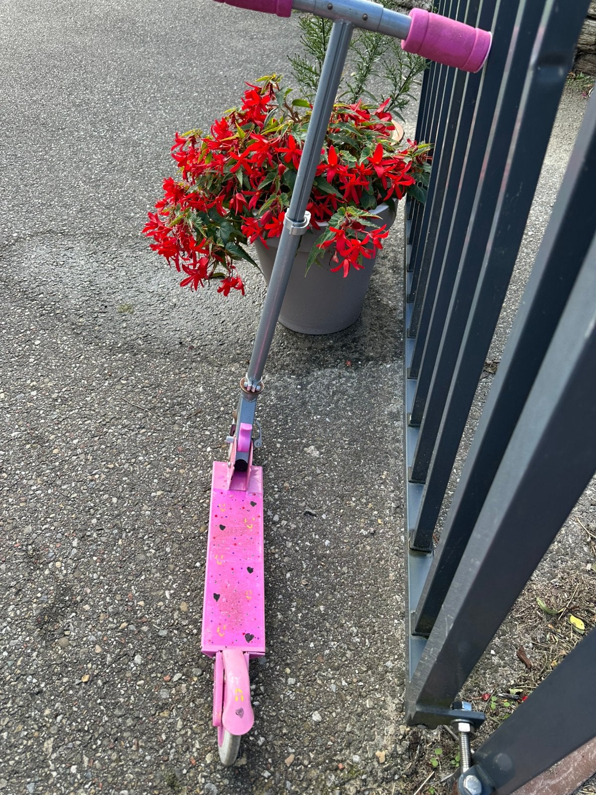 Roze step opgepimpt, Fietsen en Brommers, Ophalen of Verzenden, Zo goed als nieuw, Gewone step