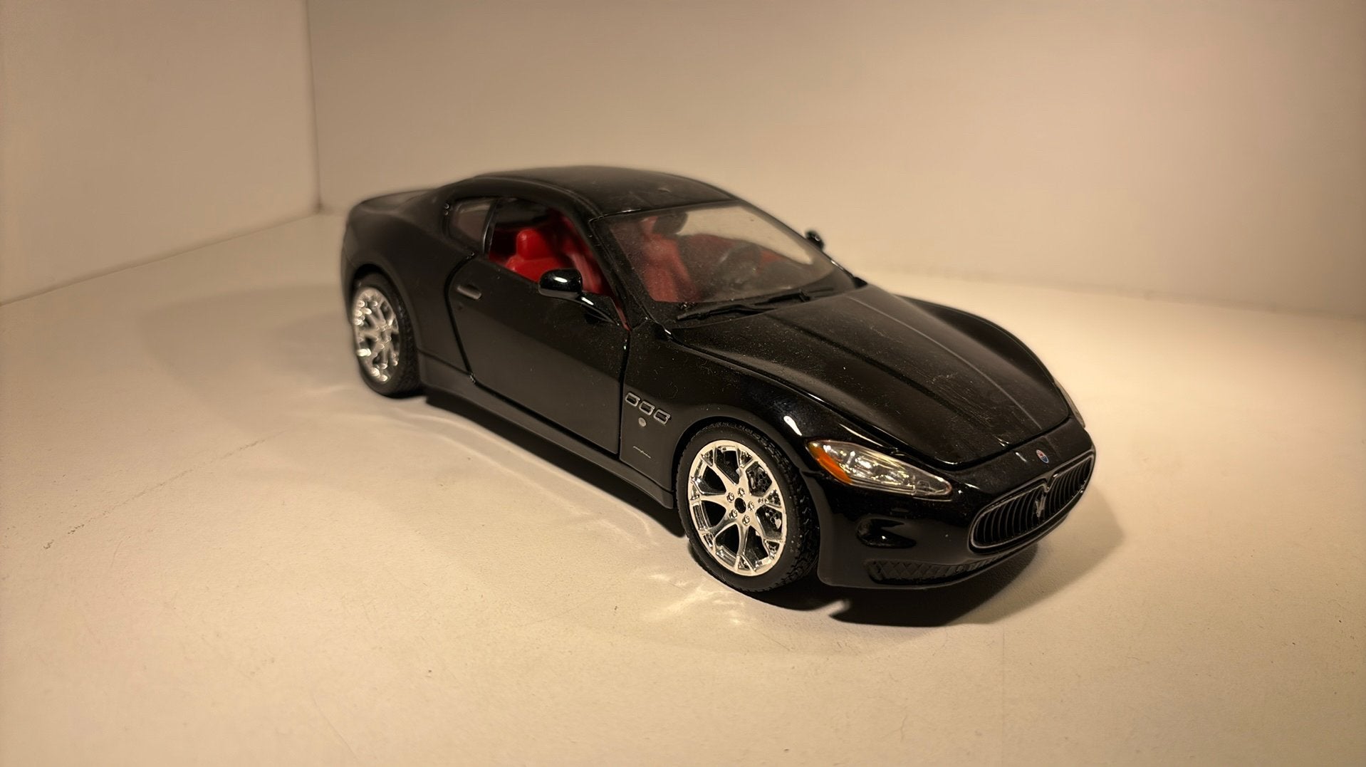 Maserati grantunismo bburago 1.24, Ophalen of Verzenden, Bburago, A, A