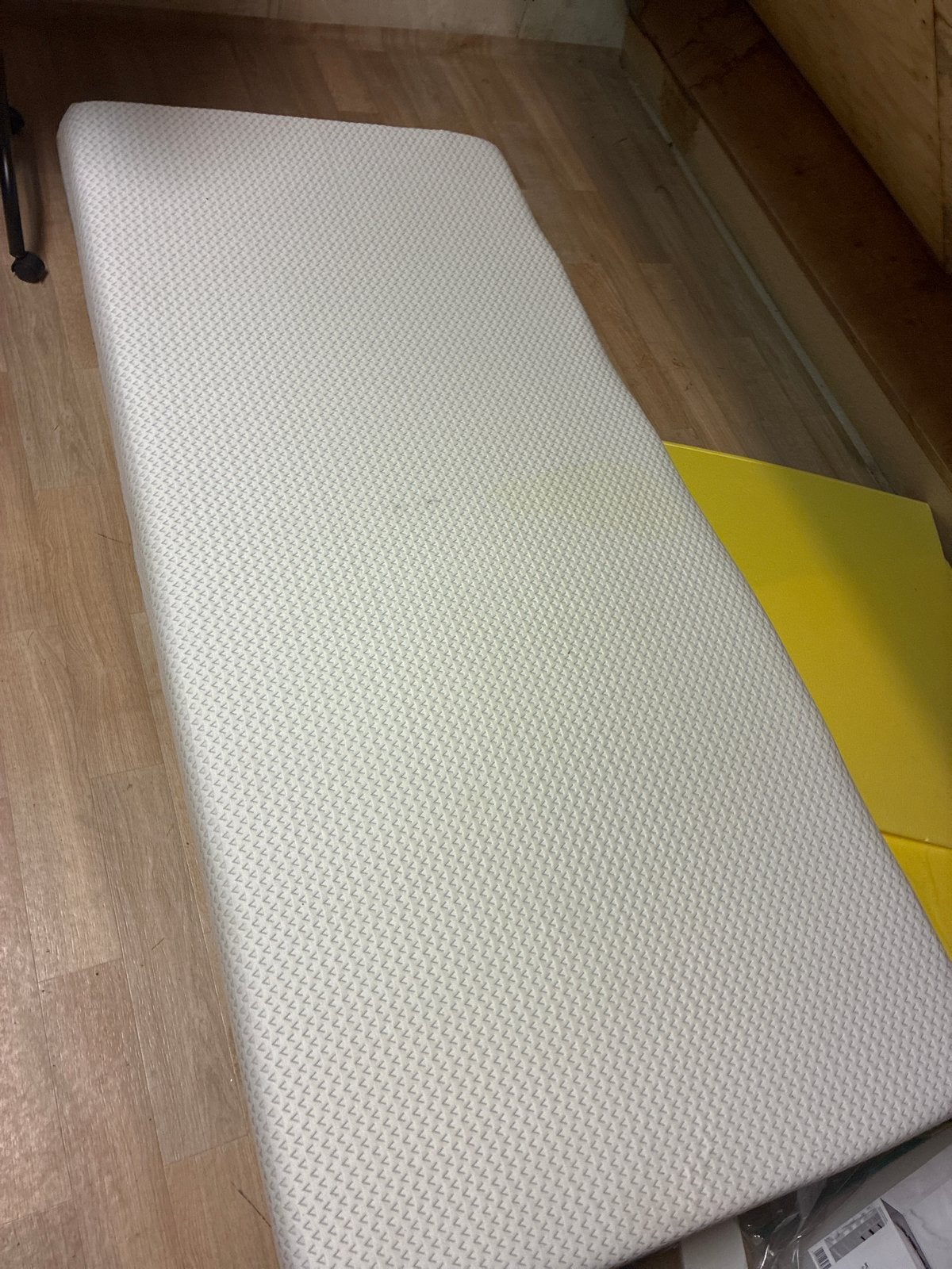WELLPUR Matras - Zo goed als nieuw, Huis en Inrichting, Ophalen, 90 cm, Eenpersoons, Zo goed als nieuw