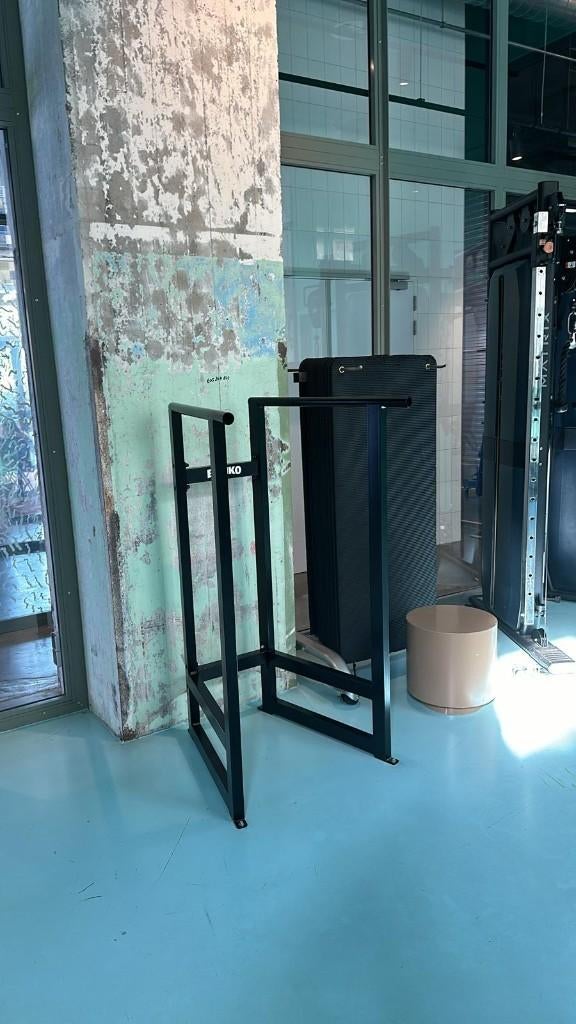 Eleiko Dip station, Ophalen, Zo goed als nieuw, Push-up steun