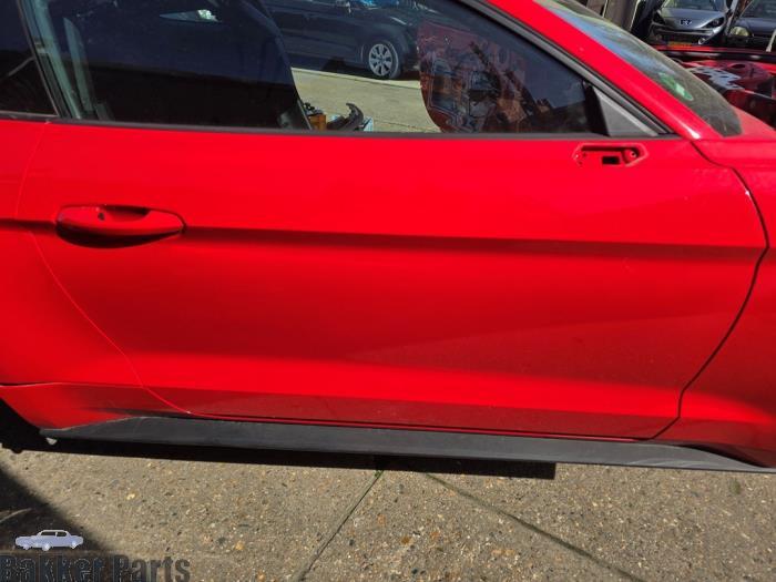 Portier 2Deurs rechts van een Ford Usa Mustang (PQ7236), Auto-onderdelen, Gebruikt, -, Deur, -