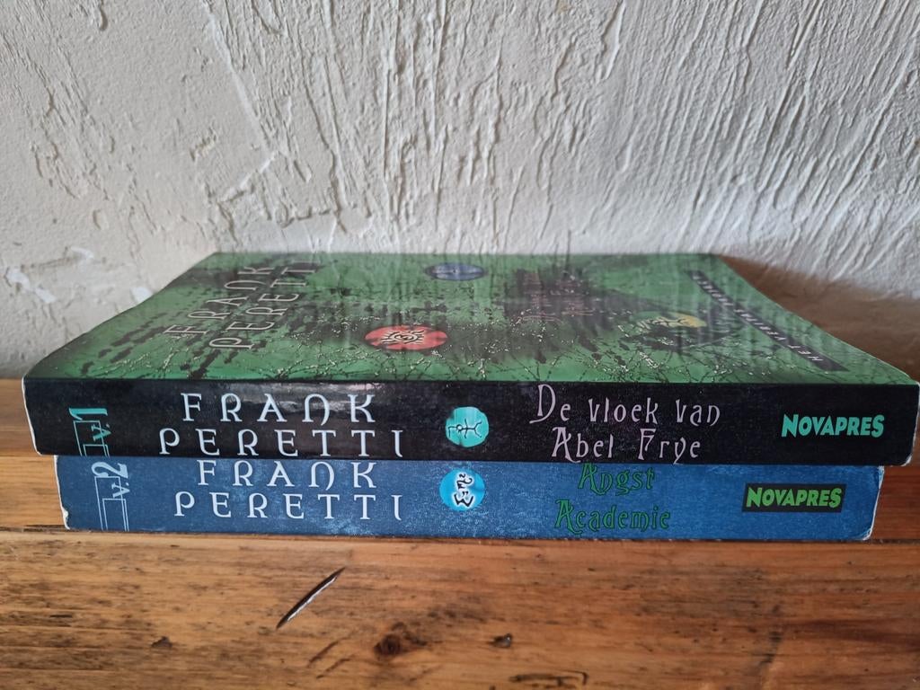 2 Delige serie:  Het Veritas project., Boeken, Ophalen of Verzenden, Zo goed als nieuw
