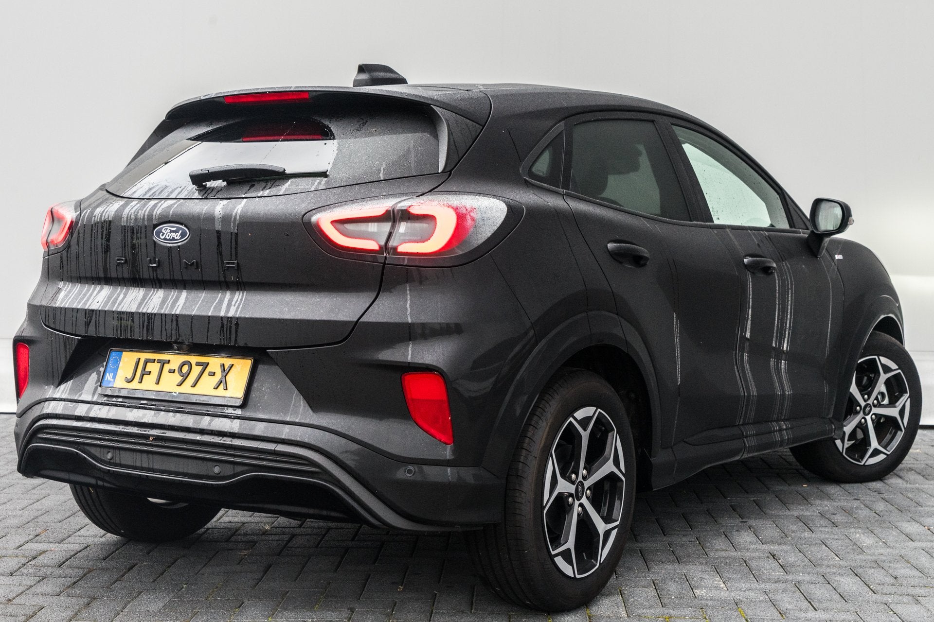 Ford Puma 1.0 125 PK EcoBoost Hybrid ST-Line X | Automaat |, Dealer onderhouden, Met garantie (alle), Zwart, Bedrijf