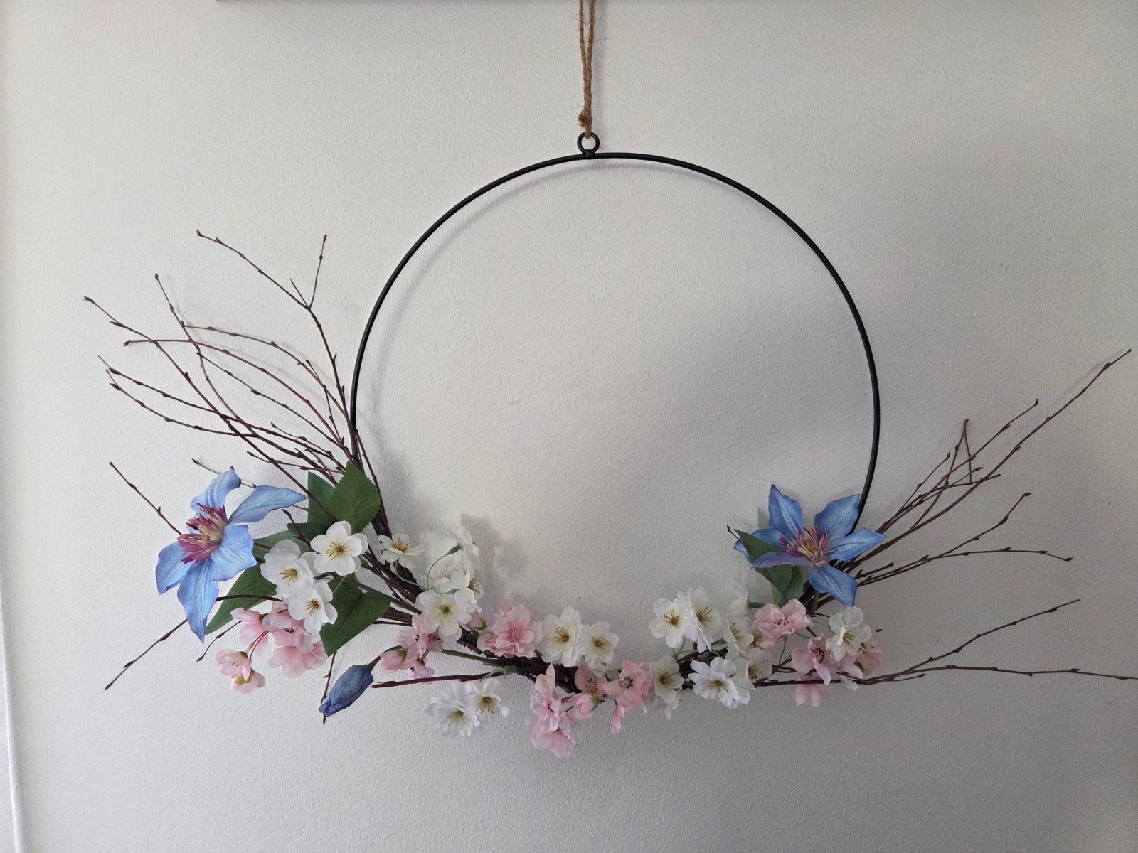 krans met zijdebloemen, Ophalen of Verzenden, Zo goed als nieuw, Krans, Metaal