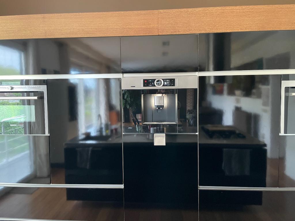 Bosch volautomatische koffie machine, Witgoed en Apparatuur, Koffiezetapparaten, Ophalen, Gebruikt, 10 kopjes of meer, Koffiemachine