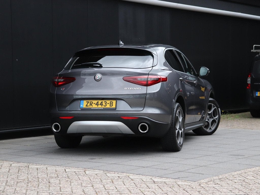 Alfa Romeo Stelvio 2.0 T AWD Super | MEMORY | PANO-DAK | CAM, Auto's, Alfa Romeo, Automaat, Euro 6, 4 cilinders, Leder en Stof