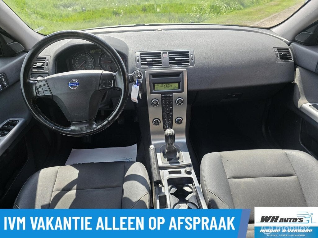 Volvo V50 1.8F Summum nette auto!, Auto's, Volvo, Voorwielaandrijving, 1272 kg, 125 pk, Gebruikt
