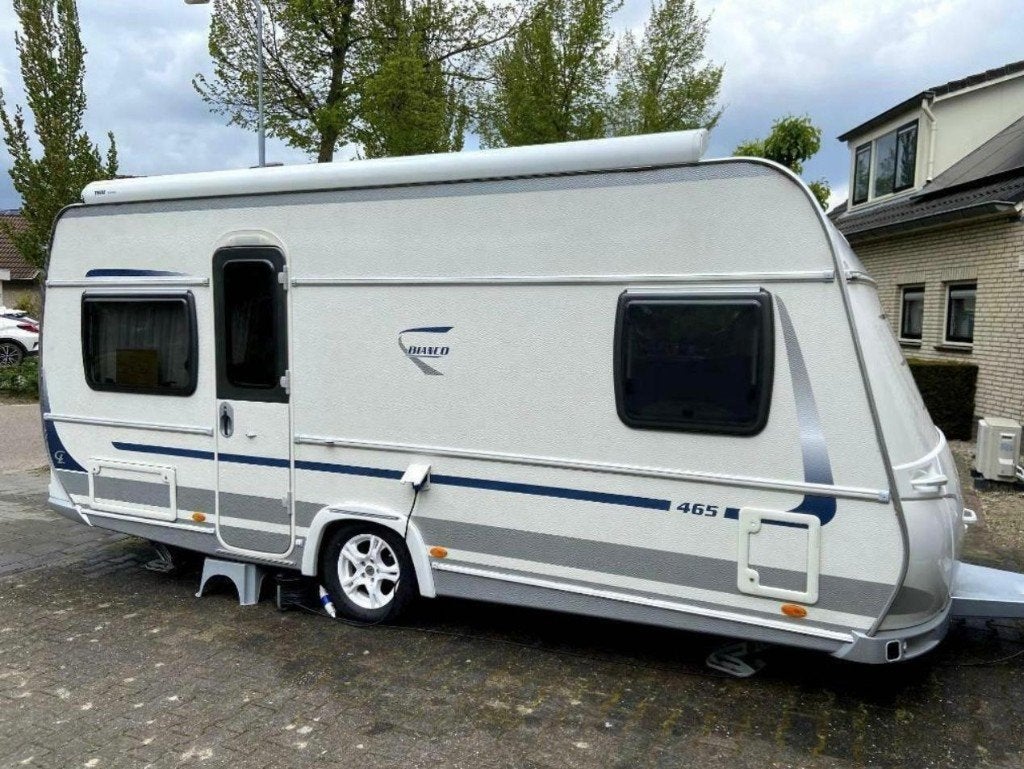 Fendt Bianco SFB 465 caravan, Caravans en Kamperen, Rondzit, Particulier, Vast bed, Tot en met 4