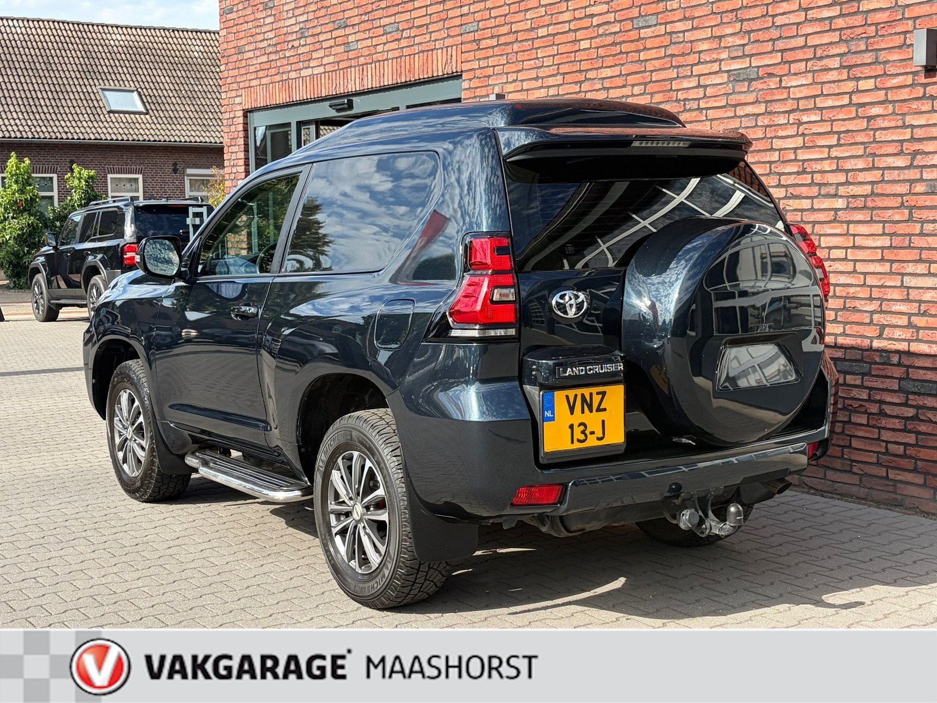 Toyota Land Cruiser 2.8 D-4D-F Comfort High Roof Blind Van 3, Auto's, Gebruikt, Euro 6, 4 cilinders, 14 km/l