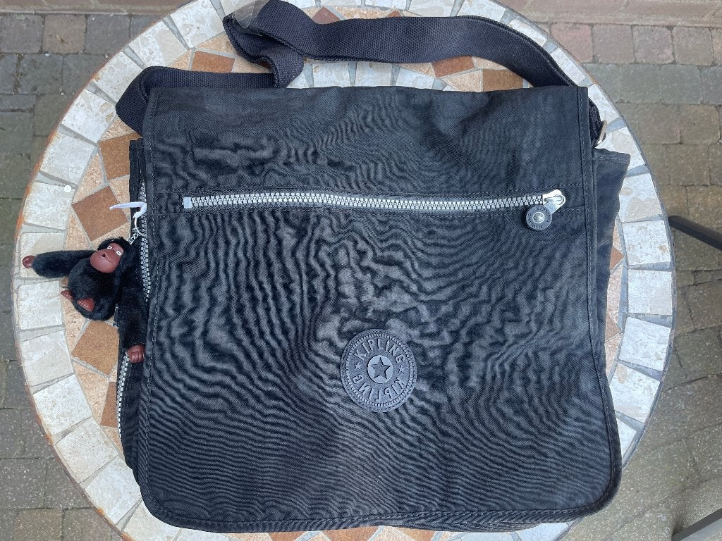 Kipling schoudertas, in nieuwstaat, Ophalen of Verzenden, Nieuw, Zwart, Kipling