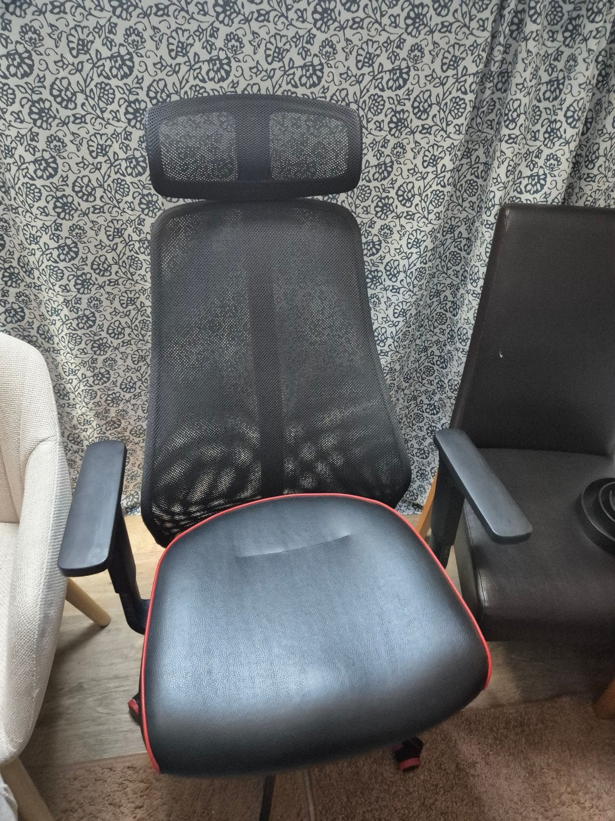 Ergonomische Bureaustoel met Hoofdsteun en Mesh Rugleuning, Gaming bureaustoel, Gebruikt, Zwart, Ophalen of Verzenden