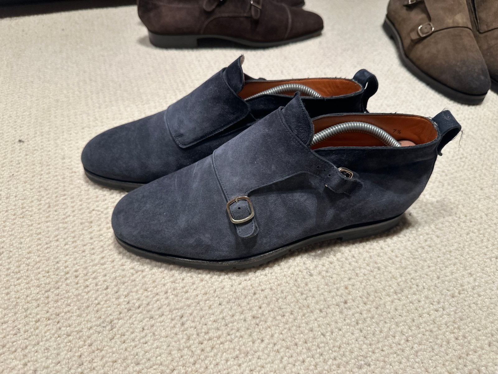 Santoni halfhoge monks blauw suède maat 7,5 met schoenspanne, Kleding | Heren, Ophalen of Verzenden, Zo goed als nieuw, Blauw